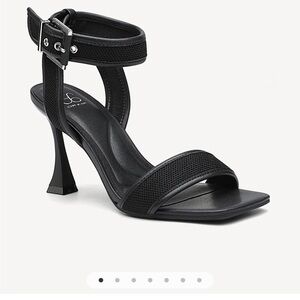BNIB Cosy Island ComfyStrap Ankle Heeled Sandals